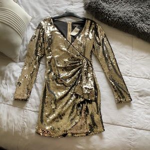 LOVE CULTURE Gold sequin dress! NWT ✨✨✨